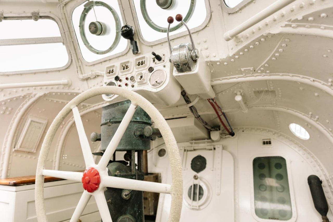 Reddingsboot Harlingen Boat Ξενοδοχείο Εξωτερικό φωτογραφία